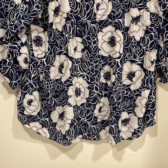 Gap shirt. XXL - Picture 6 of 7